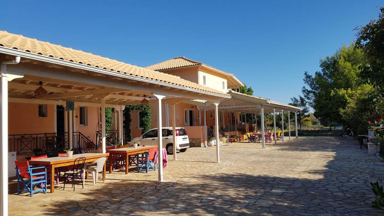 Evaggelia Studios Frínion Екстериор снимка