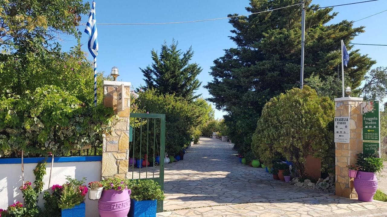 Evaggelia Studios Frínion Екстериор снимка